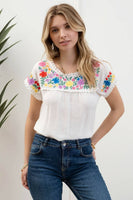 Blu Pepper - FLORAL EMBROIDERY SCALLOP LACE TRIM BLOUSE: WHITE