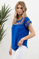 Blu Pepper - FLORAL EMBROIDERY SCALLOP LACE TRIM BLOUSE: WHITE