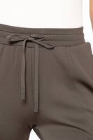 Mono B - Cuffed Joggers with Zippered Pockets: S:M:L (2:2:2) / BLACK OLIVE