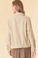 Doe and Rae - RUCHED BOTTOM CROP JACKET WITH DOUBLE POCKET - 10557J: S / LT. KHAKI