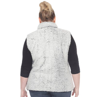 Plus Size Zip up sherpa vest: 1X / Black