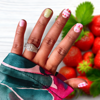 Ivy & Ash - Strawberry Patch | Strawberries & Pink Gingham Nail Wrap Set